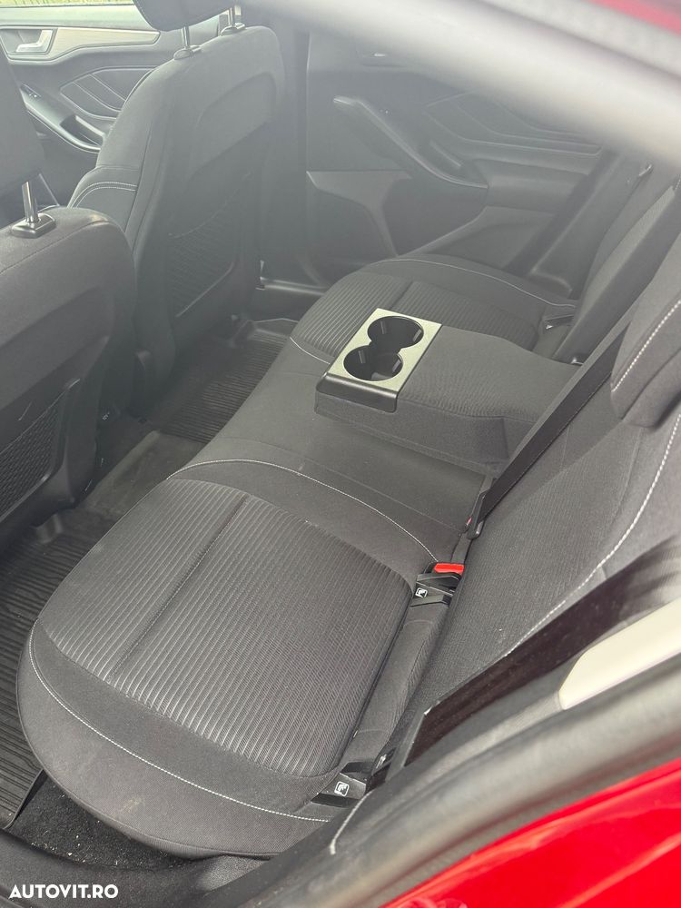 Ford Focus 1.0 EcoBoost Titanium - 9