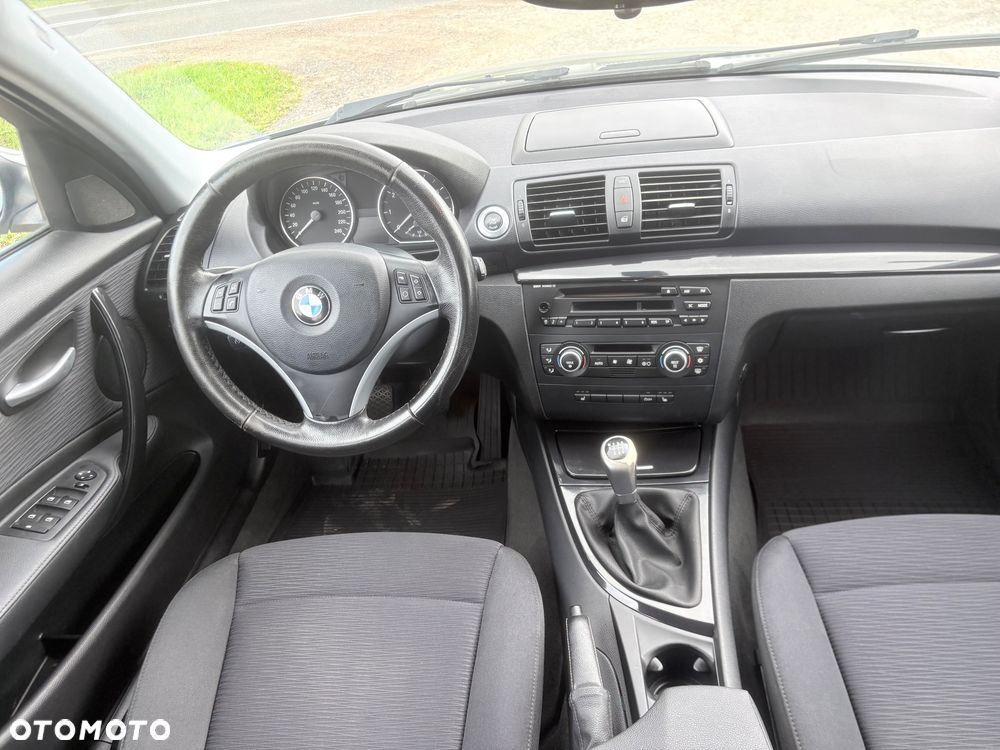BMW Seria 1 116i - 7