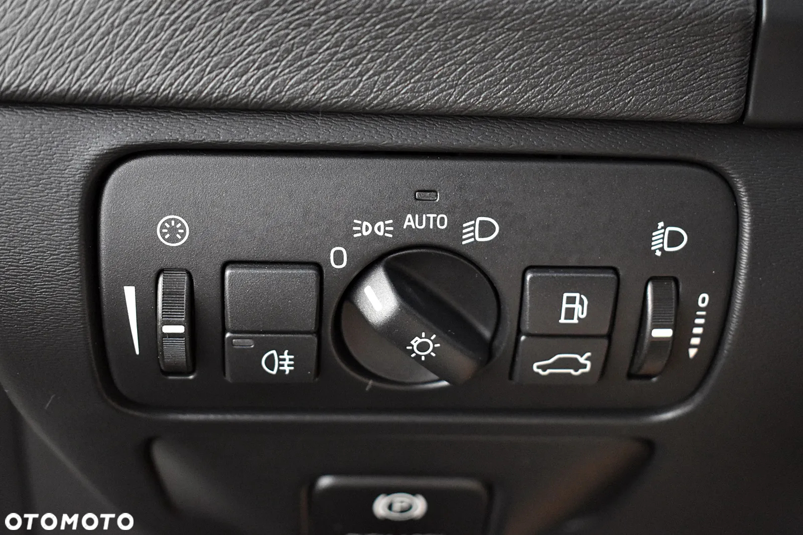 Volvo V60 D3 Geartronic Momentum - 26