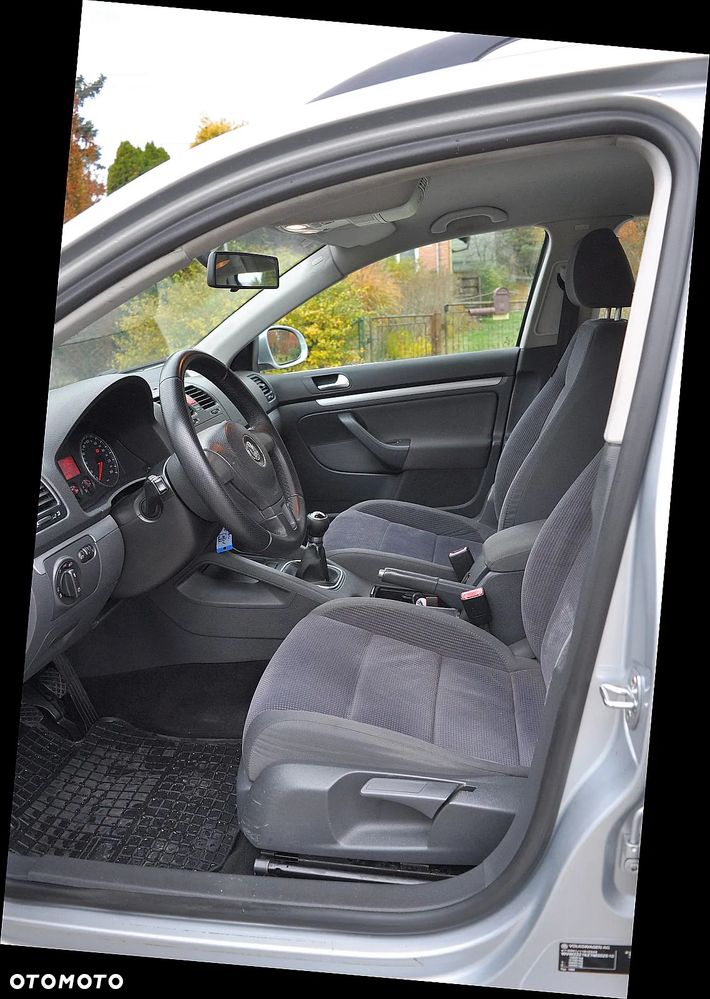 Volkswagen Golf 1.6 Tour Edition - 17