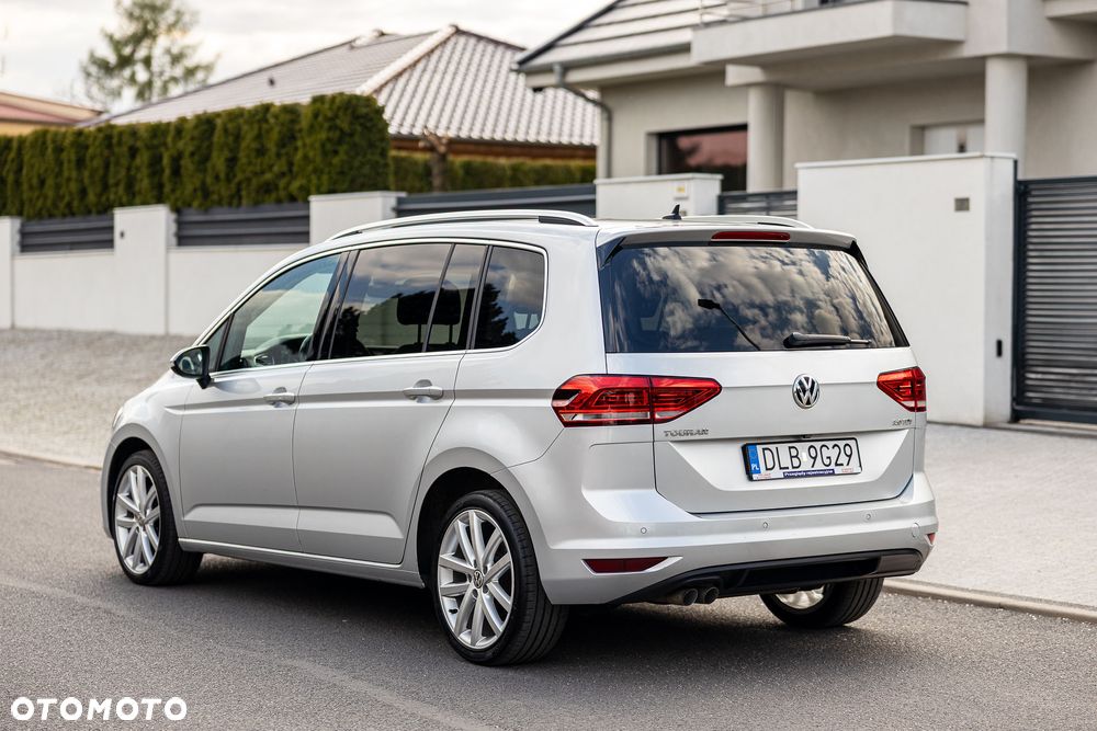 Volkswagen Touran 2.0 TDI BMT Highline DSG - 5