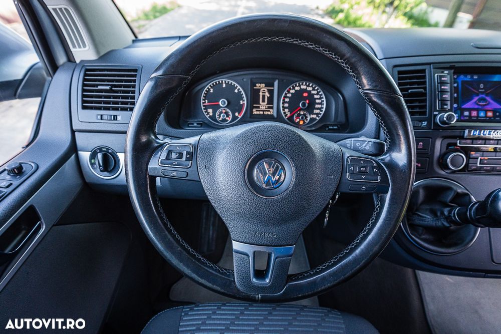 Volkswagen Multivan - 27