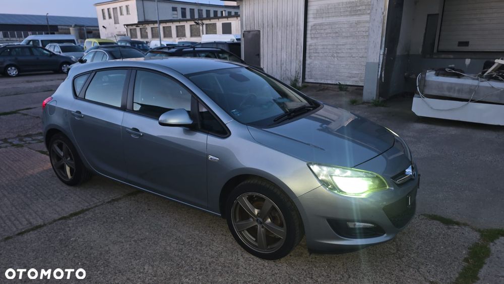 Opel Astra 1.4 Turbo ecoFLEX Start/Stop Fun - 4