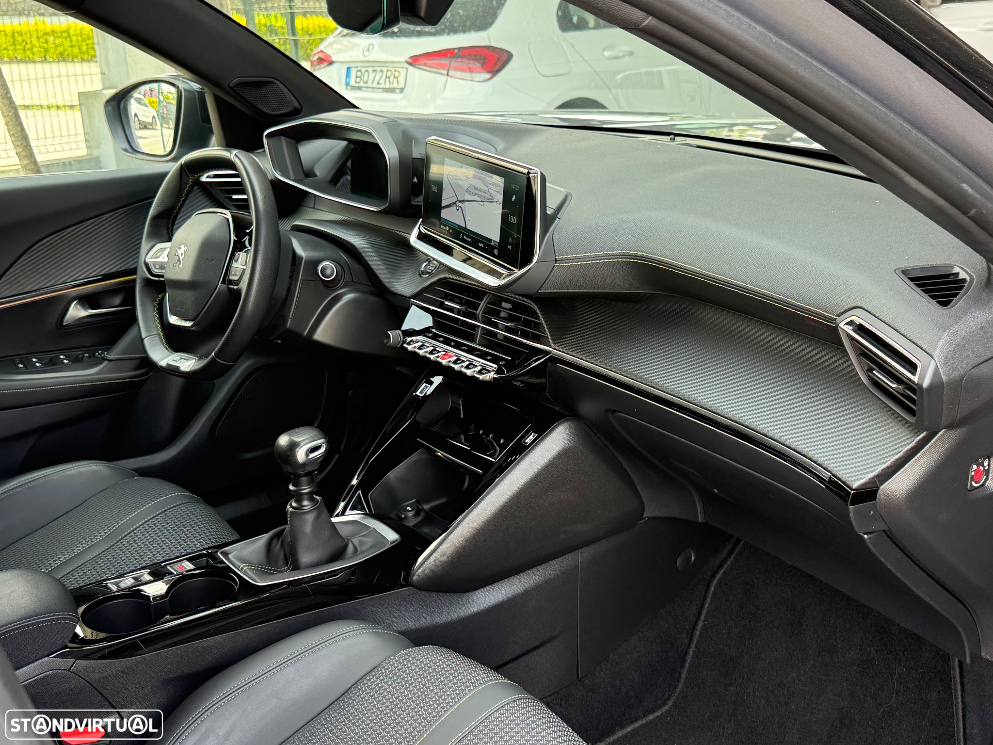 Peugeot 2008 1.2 PureTech GT Line - 40