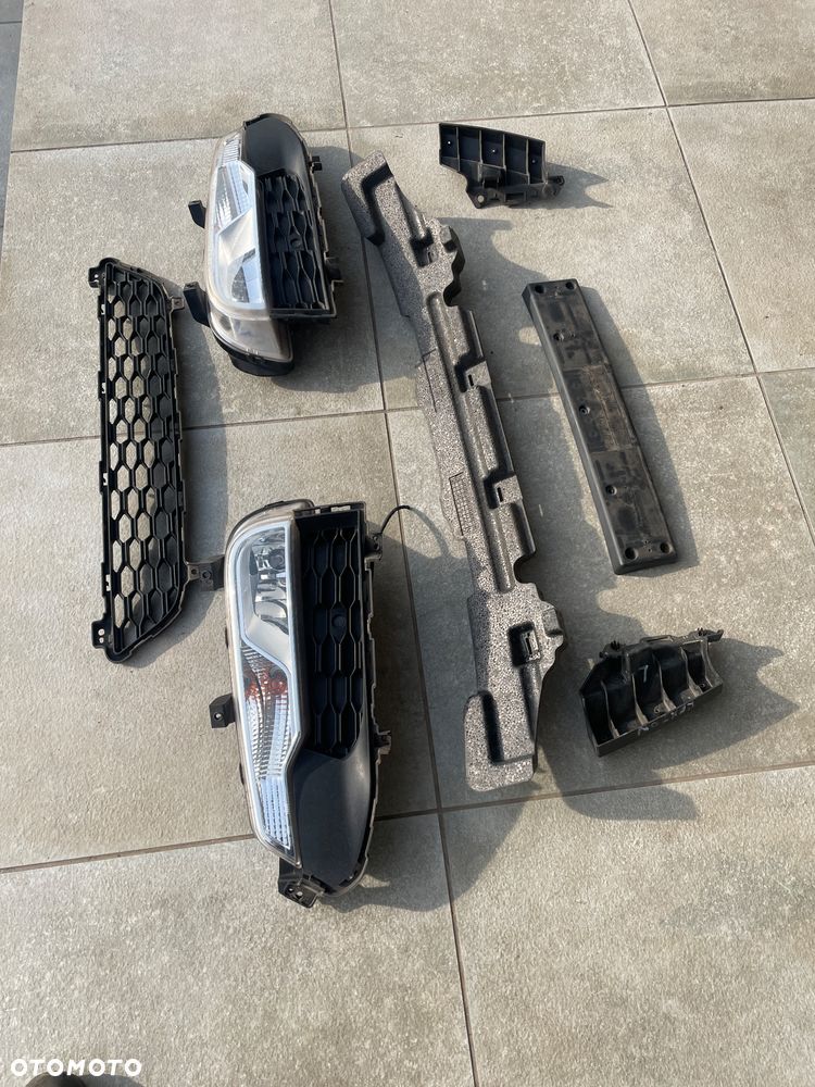 HALOGEN LAMPA PRZECIWMGIELNA LEWA SSANGYONG I LIFT  12-17 ROK - 2