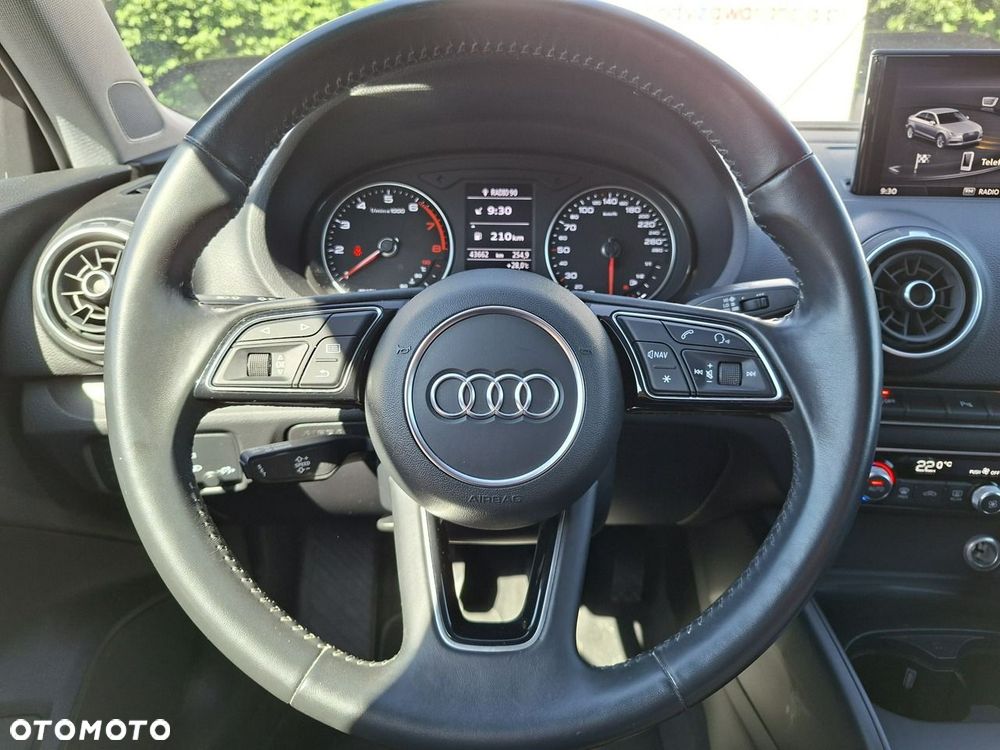 Audi A3 Limousine 35 TFSI Sport - 16