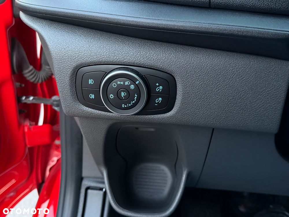 Ford TRANSIT CUSTOM - 28