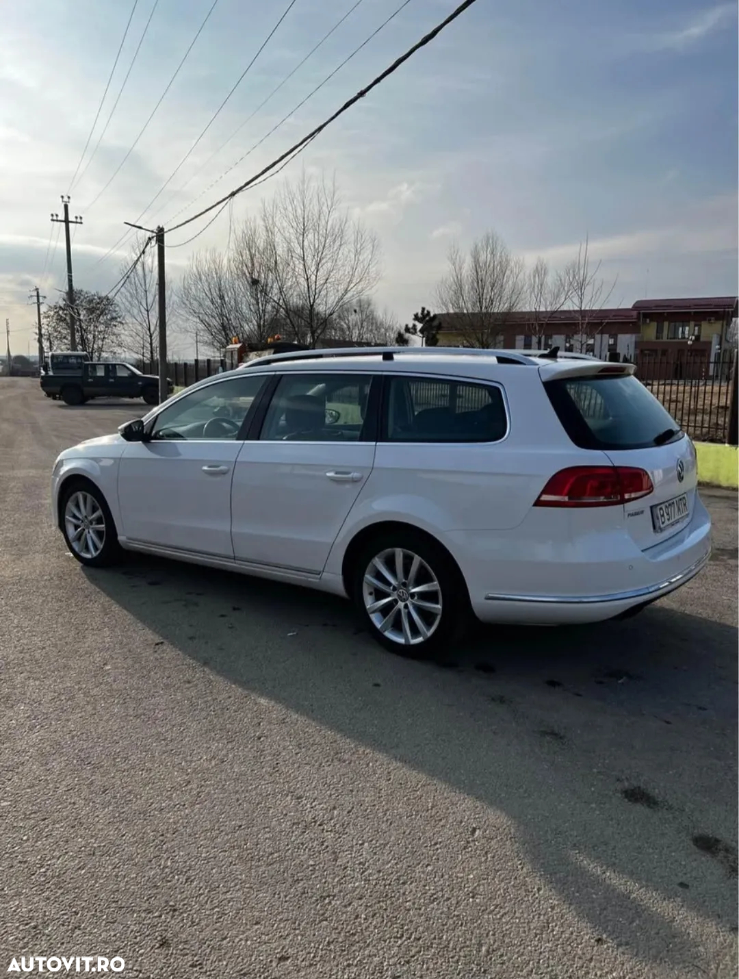 Volkswagen Passat Variant 2.0 TDI BlueMotion Technology DSG Comfortline - 3