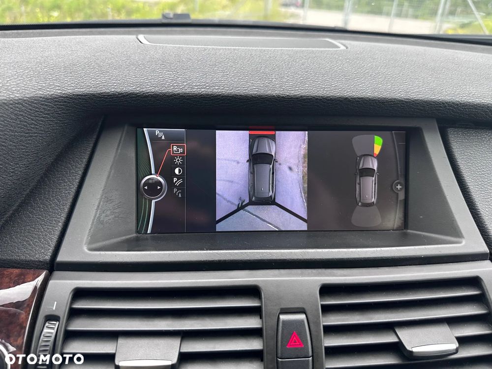 BMW X5 xDrive35i - 17