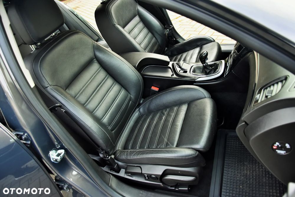 Opel Insignia 2.0 CDTI Cosmo ecoFLEX S&S - 24