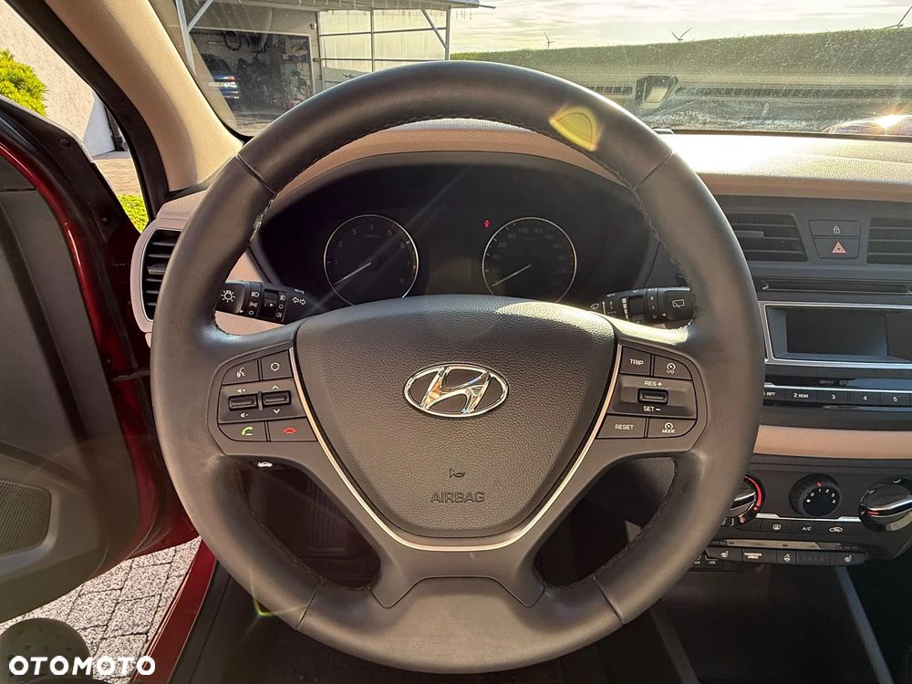 Hyundai i20 - 18
