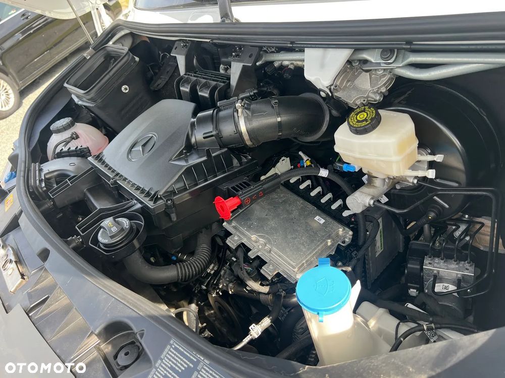 Mercedes-Benz Sprinter - 20