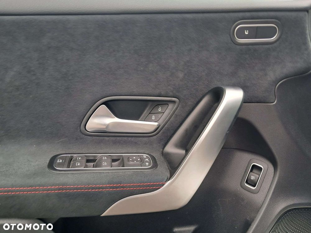 Mercedes-Benz Klasa A 200 AMG Line 7G-DCT - 13