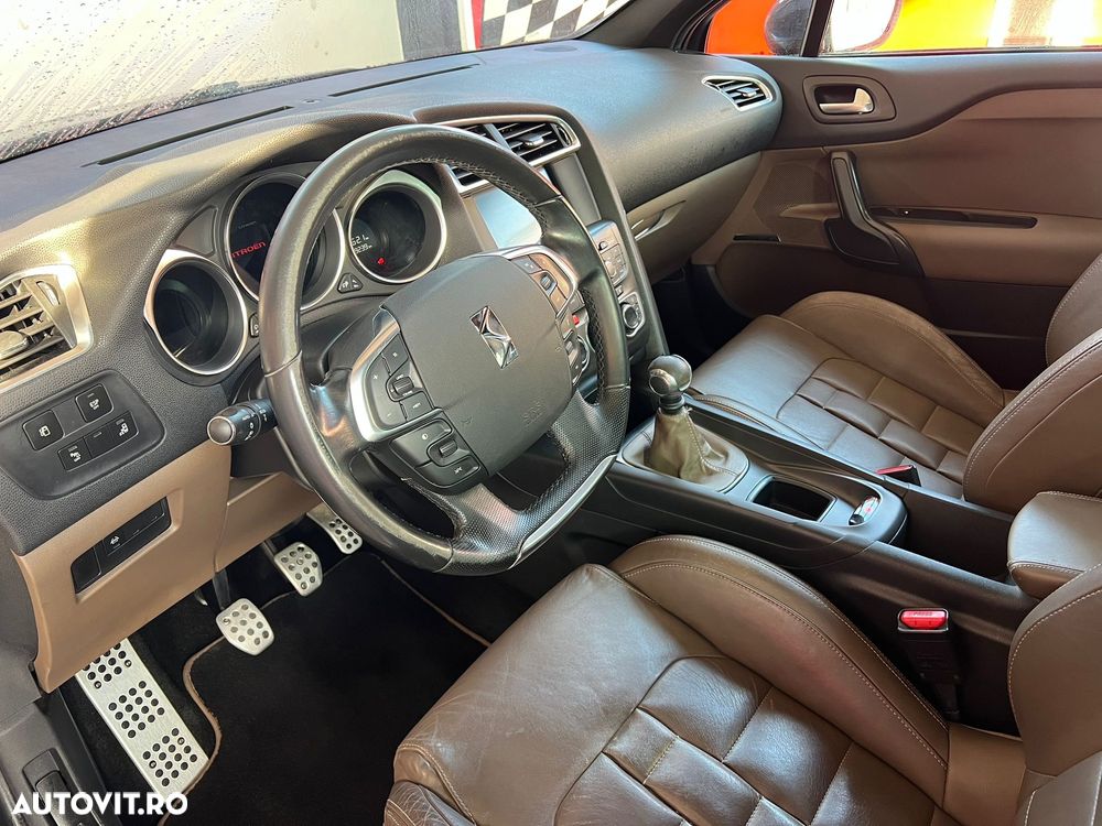 Citroën DS4 THP 200 SportChic - 8