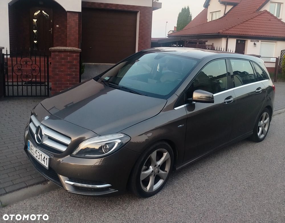 Mercedes-Benz Klasa B 180 CDI (BlueEFFICIENCY) 7G-DCT - 1