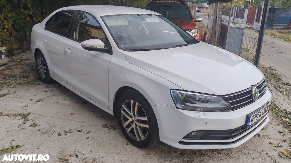 Volkswagen Jetta 2.0 TDI Trendline - 1