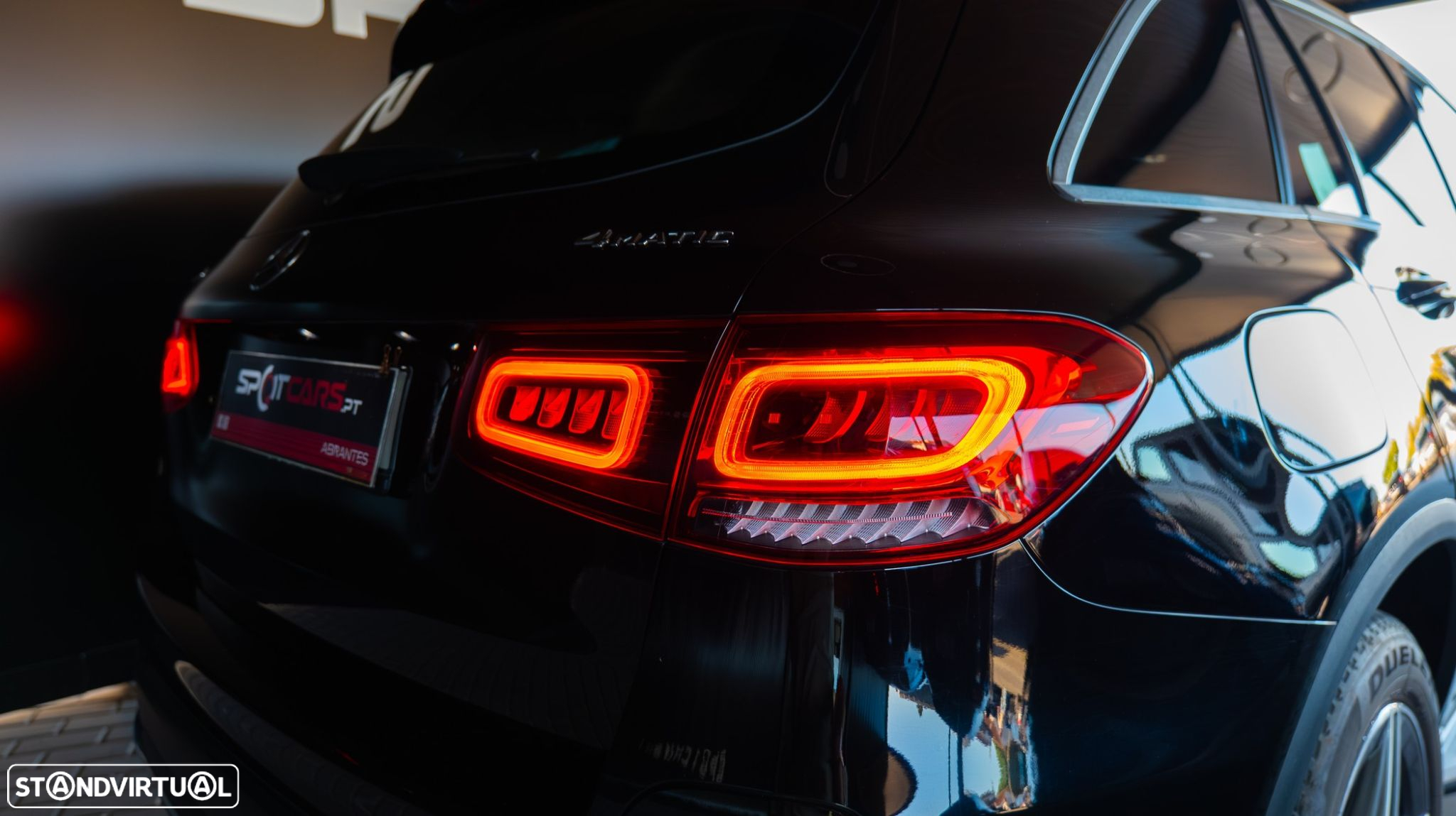 Mercedes-Benz GLC 300 e 4Matic 9G-TRONIC AMG Line - 29
