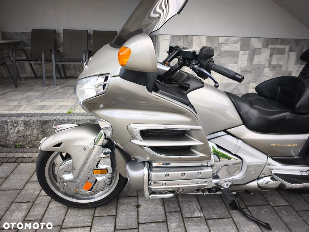 Honda GL - 5