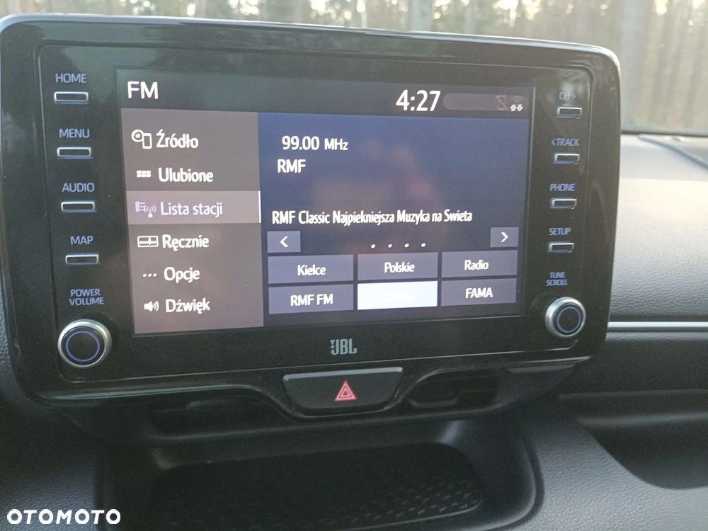 Toyota Yaris Hybrid 100 Premium - 16