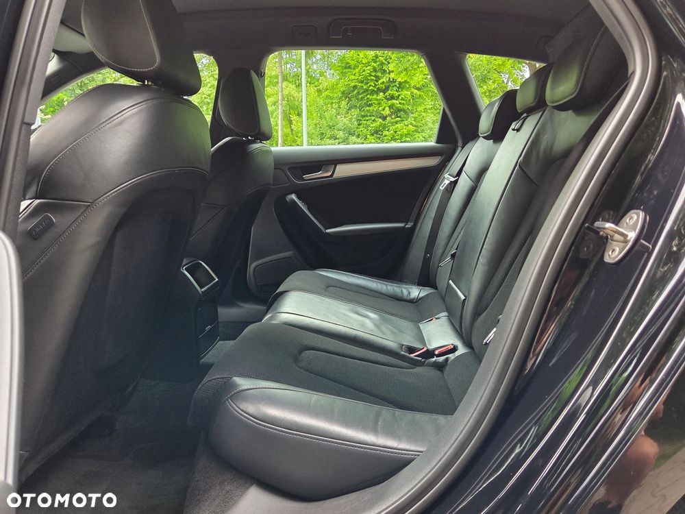 Audi A4 Avant 2.0 TFSI quattro S line Sportpaket - 14