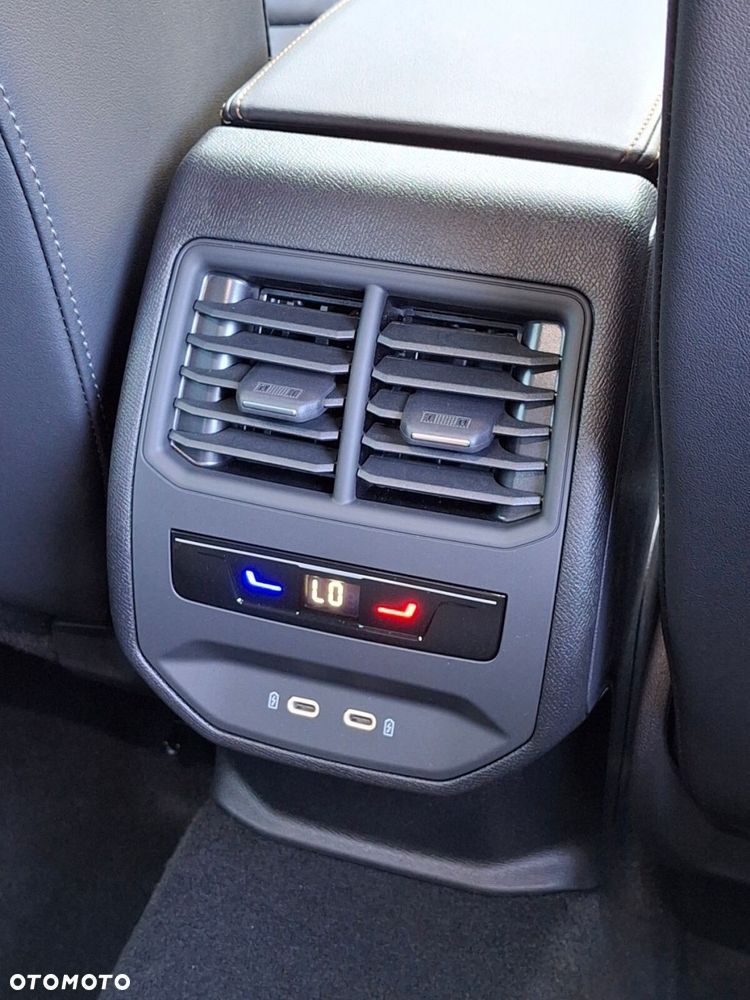 Cupra Leon 1.5 eTSI DSG - 30