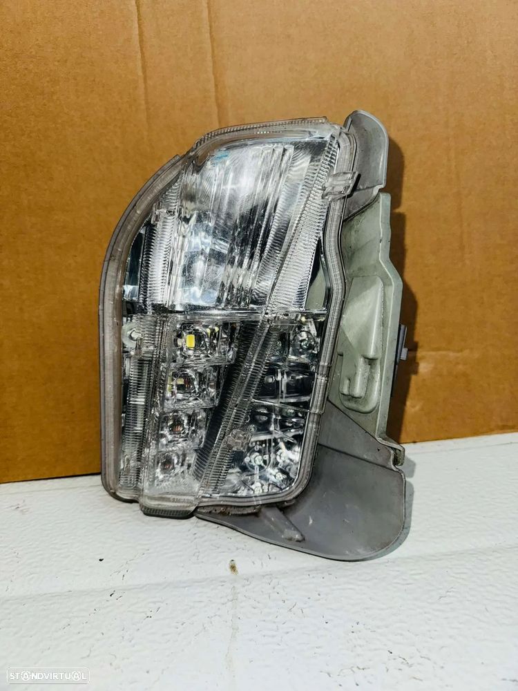 Farol de Nevoeiro Direito Toyota Prius ZVW30 - 2012 / 2015 - 1