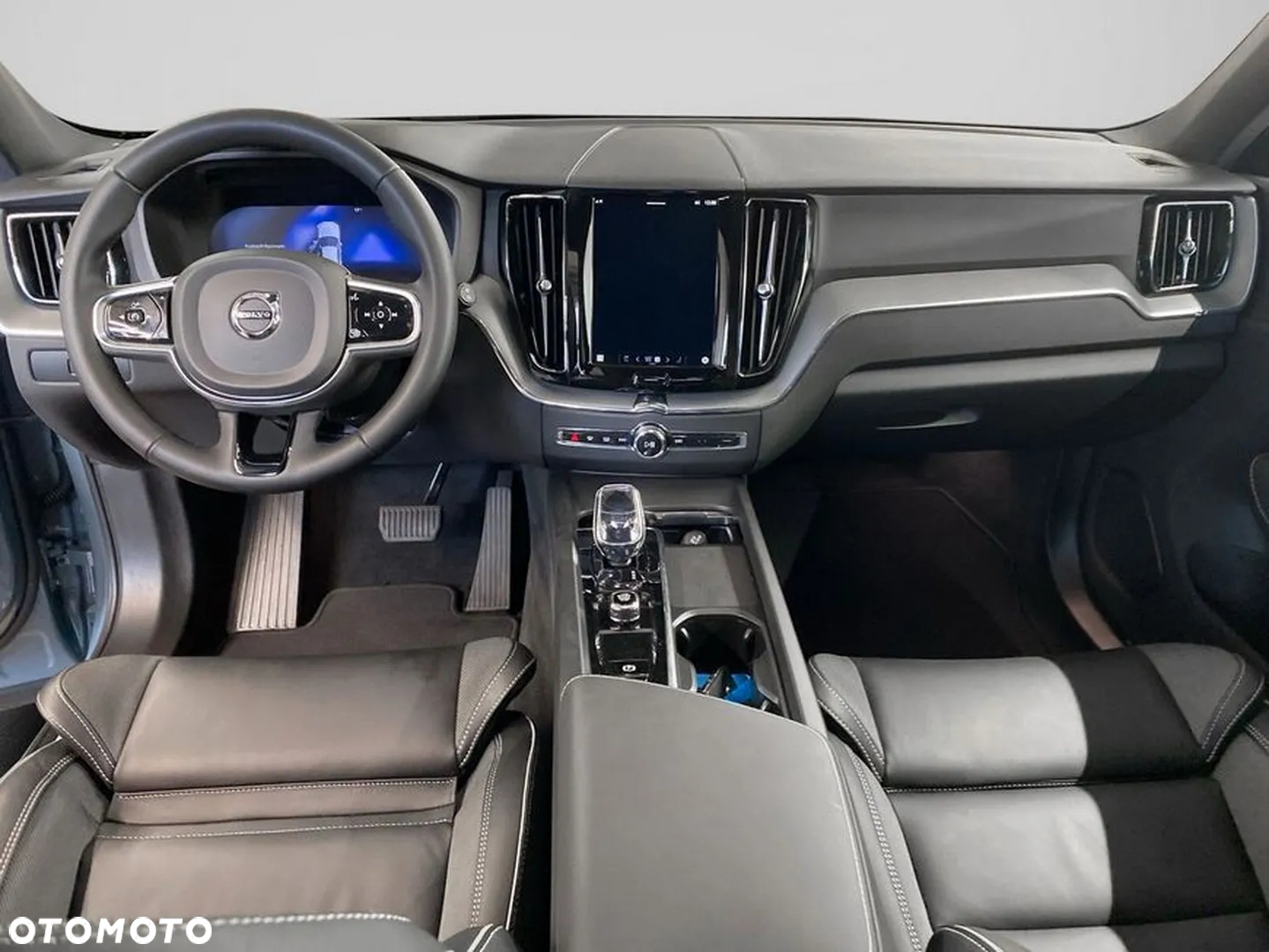Volvo XC 60 B4 B Plus Dark - 33