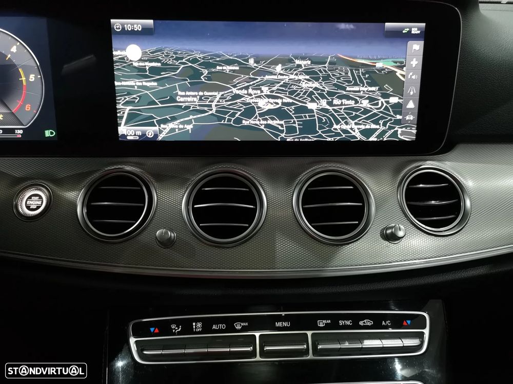 Mercedes-Benz E 220 CDi Avantgarde BE Auto. - 29