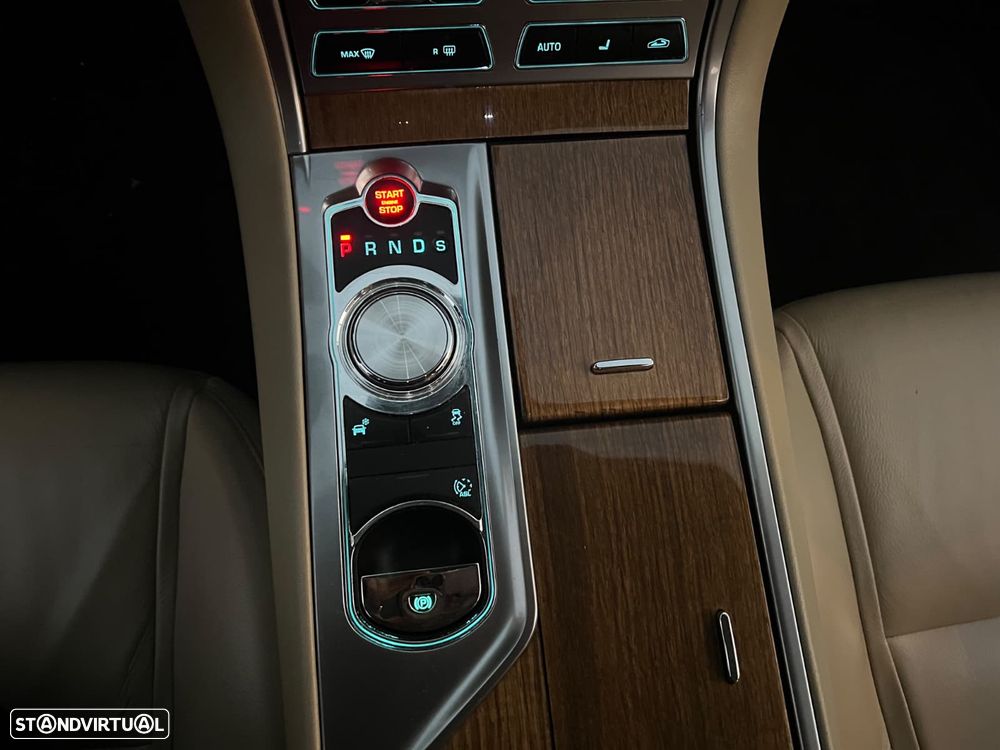 Jaguar XF Sportbrake 2.2 D Premium Luxury - 25
