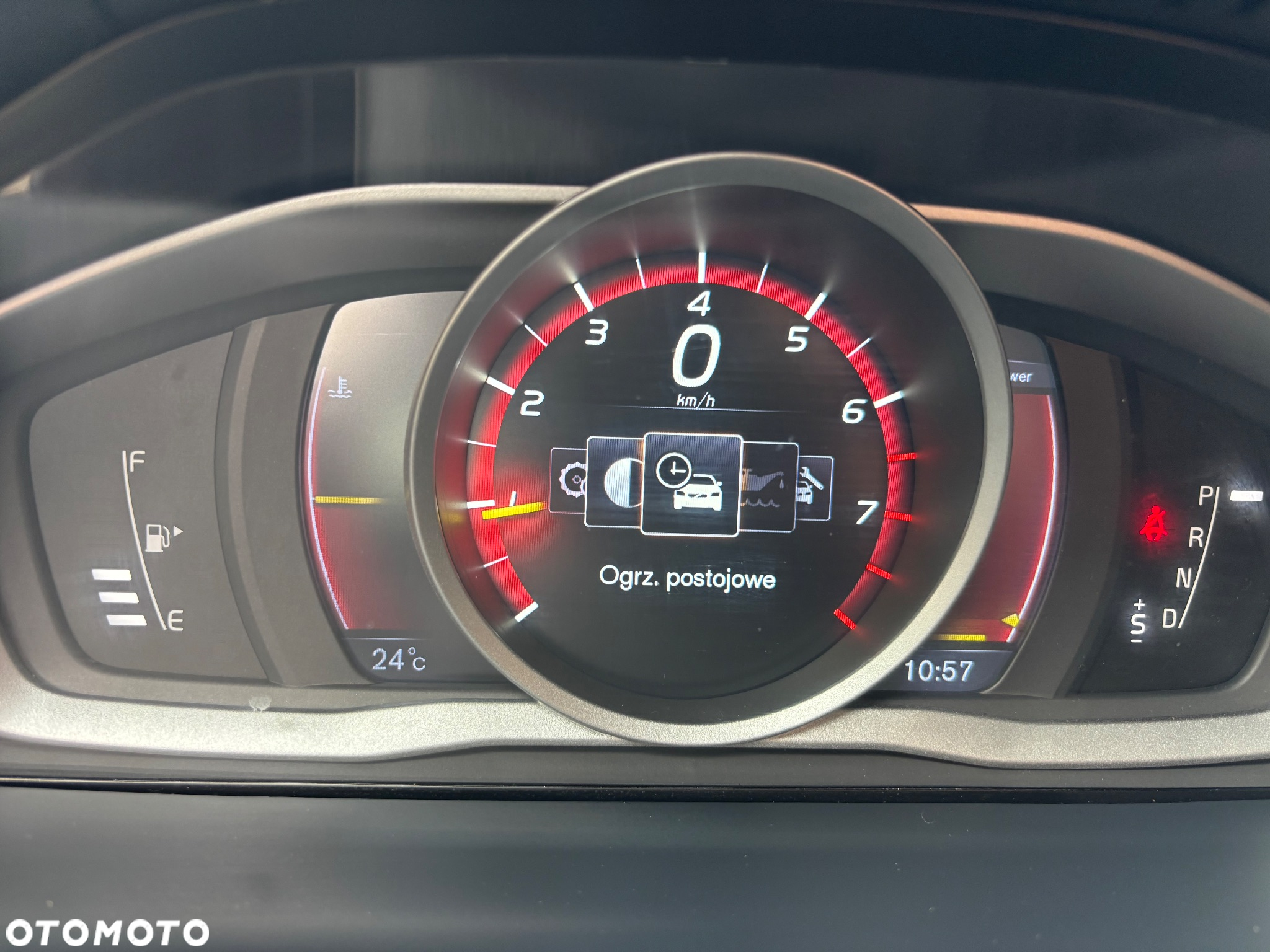 Volvo V60 T5 Drive-E Dynamic Edition (Momentum) - 33