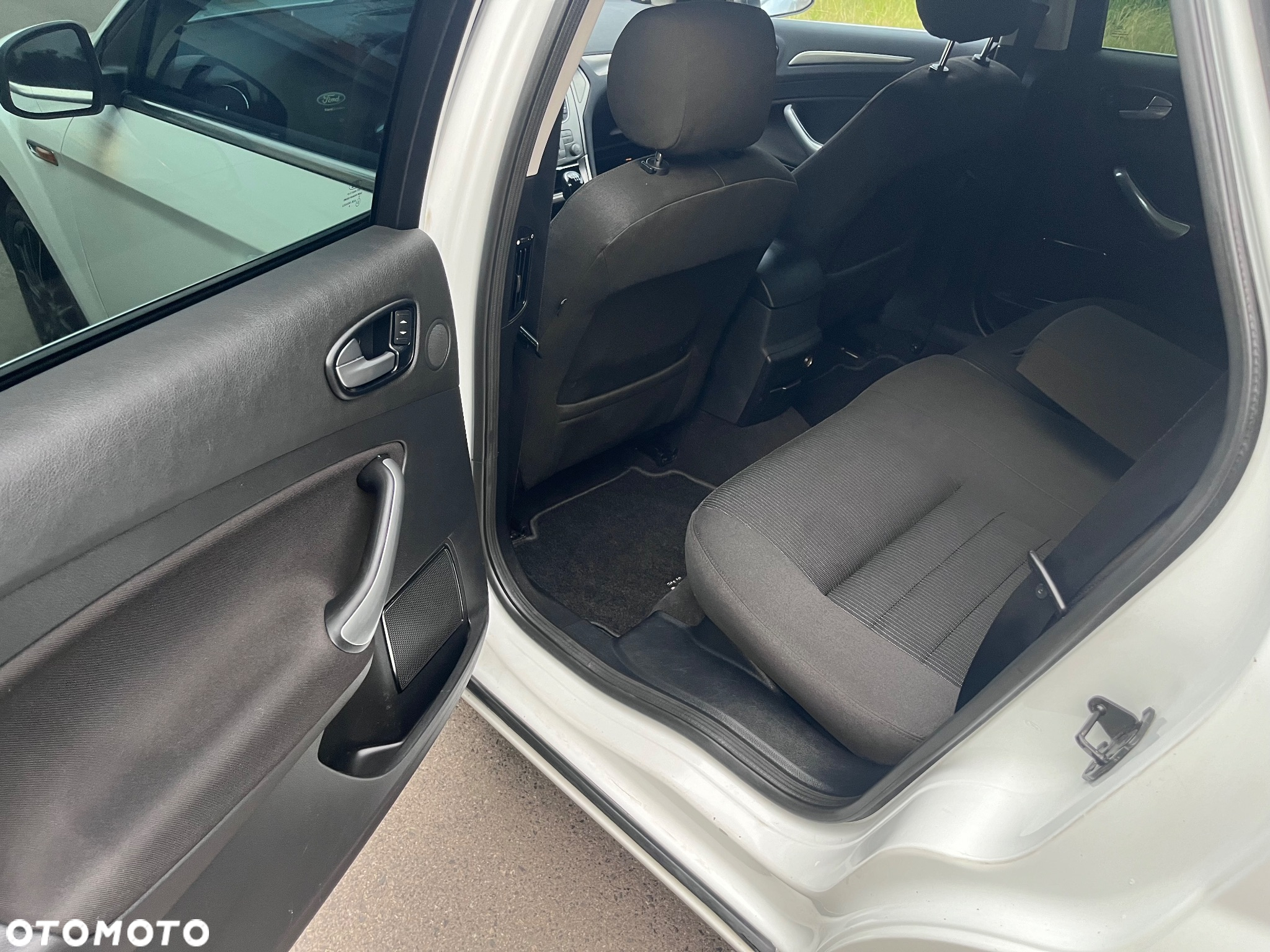 Ford Mondeo 2.0 TDCi Titanium - 8