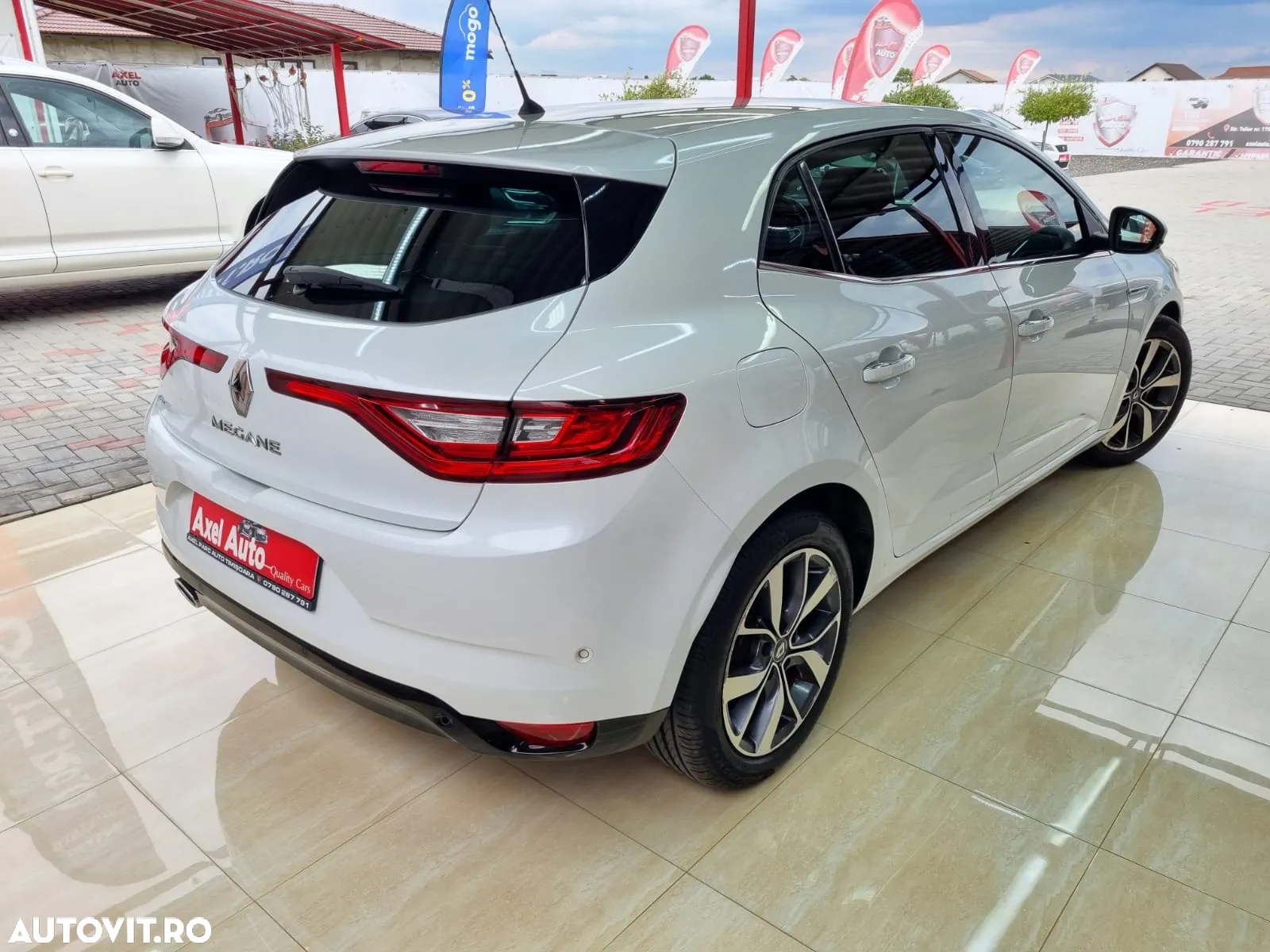 Renault Megane ENERGY dCi 130 BOSE EDITION - 32