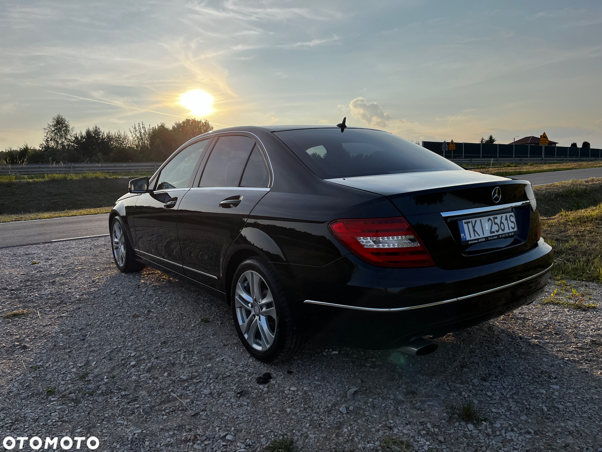 Mercedes-Benz Klasa C 200 T CGI Automatik BlueEFFICIENCY Avantgarde - 4