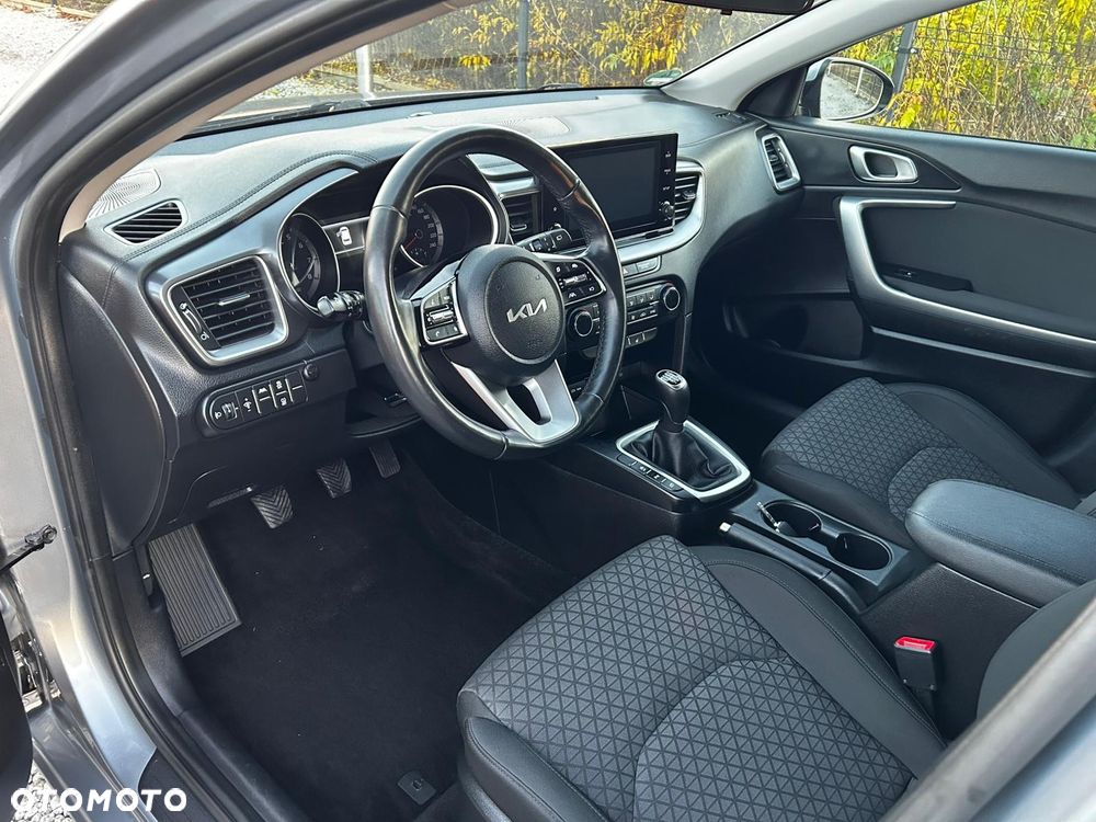 Kia Ceed 1.5 T-GDI OPF Nightline Edition - 16