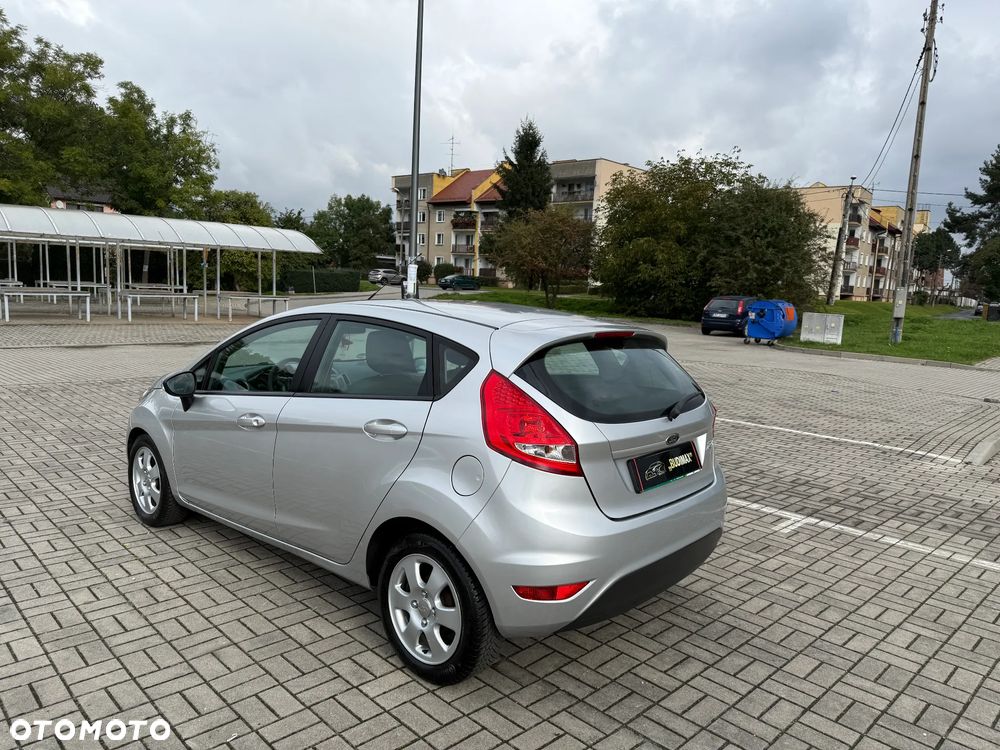 Ford Fiesta 1.25 Ambiente - 8
