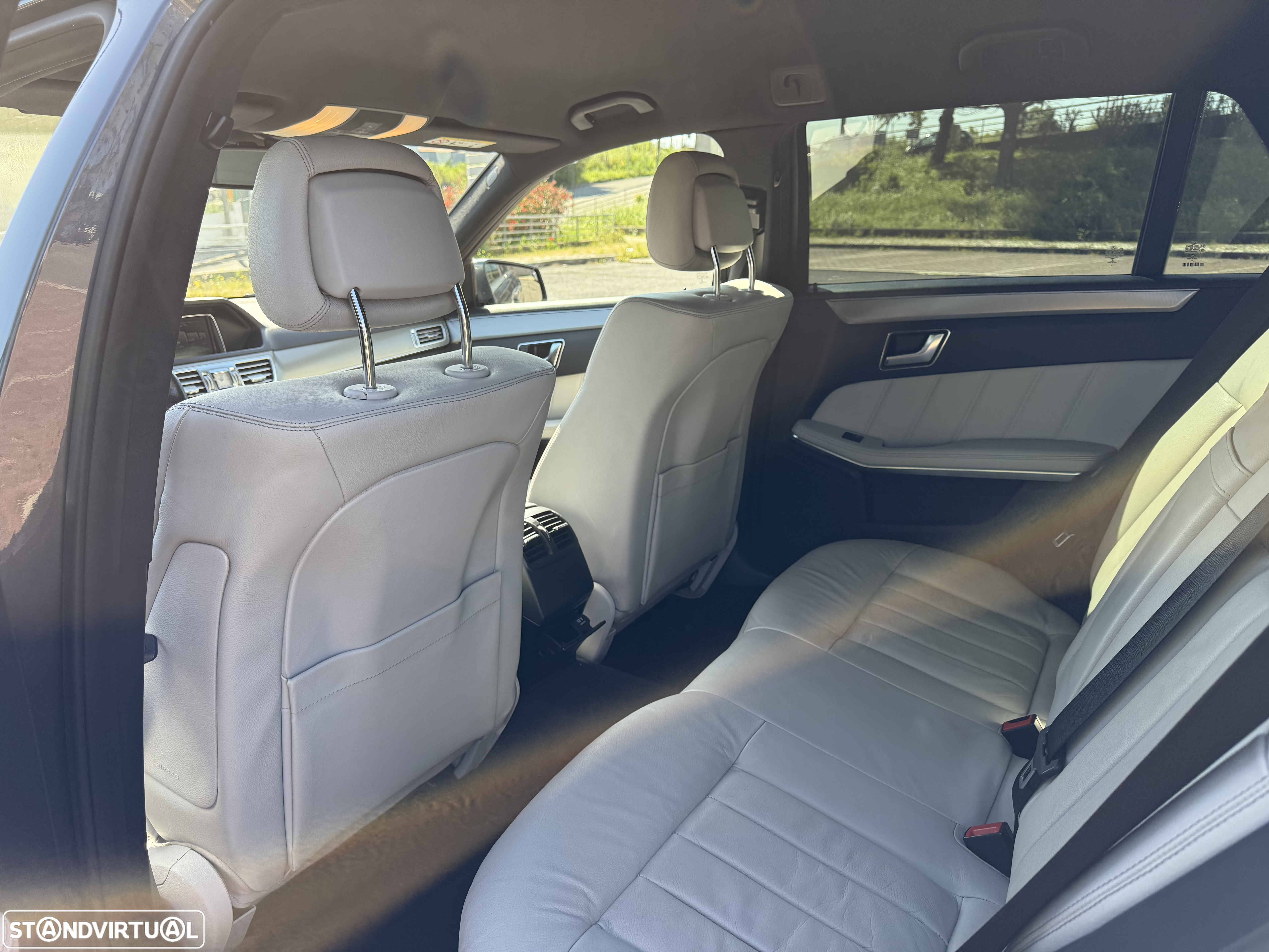 Mercedes-Benz E 220 BlueTEC Avantgarde - 25