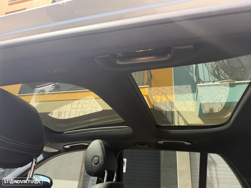 Mercedes-Benz E 300 - 12