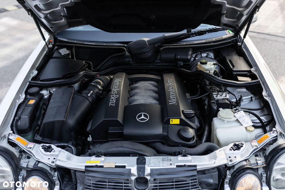 Mercedes-Benz Klasa E - 22