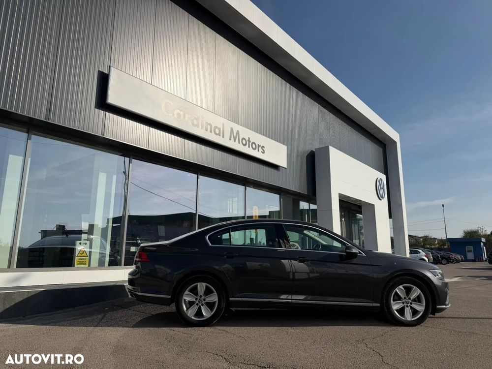 Volkswagen Passat 2.0 TDI DSG Highline - 2