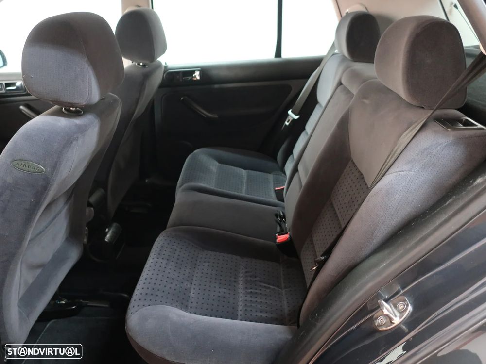 VW Golf 1.4i Confortline - 10