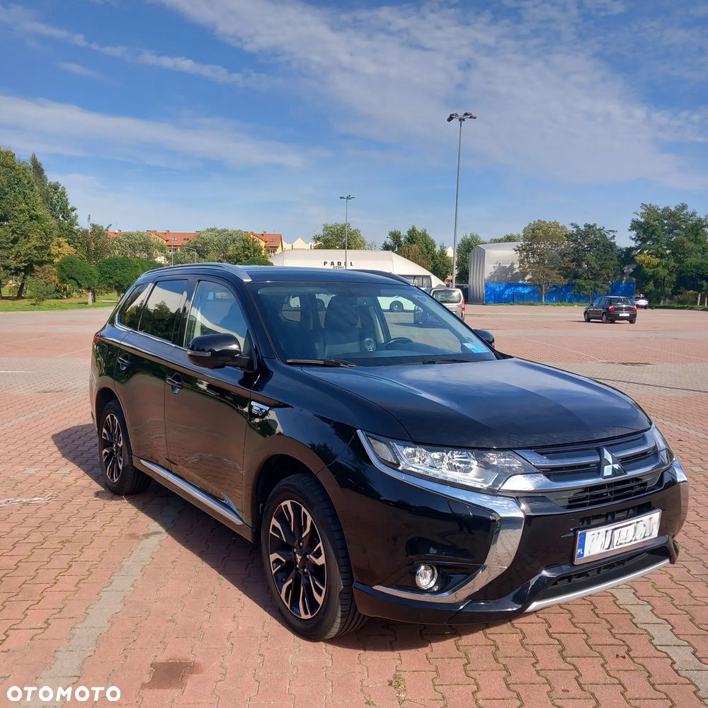 Mitsubishi Outlander - 28