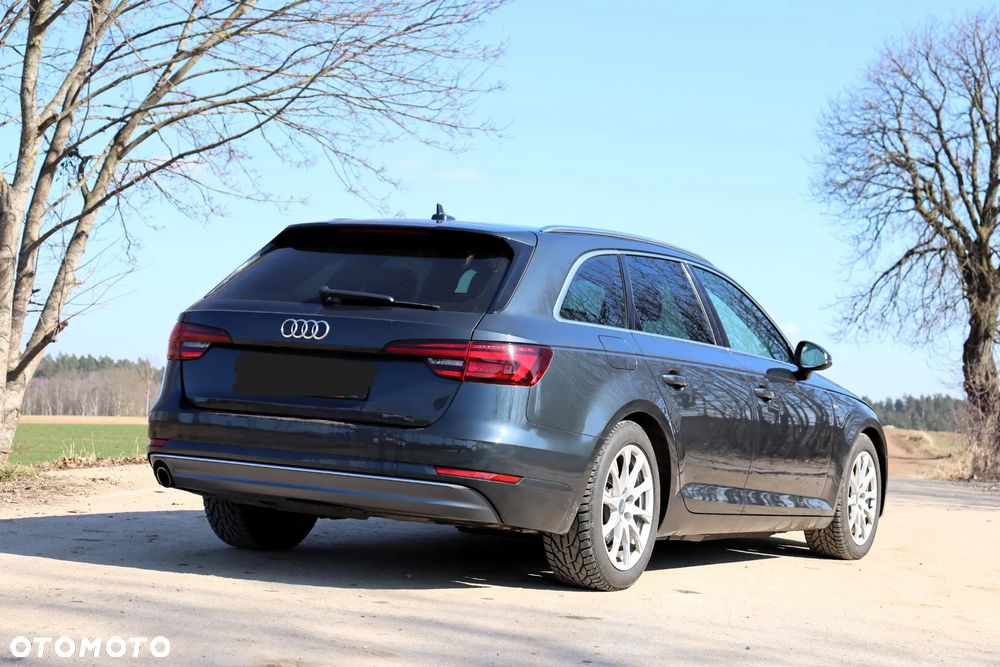 Audi A4 Avant 2.0 TDI DPF clean diesel S line Sportpaket - 3