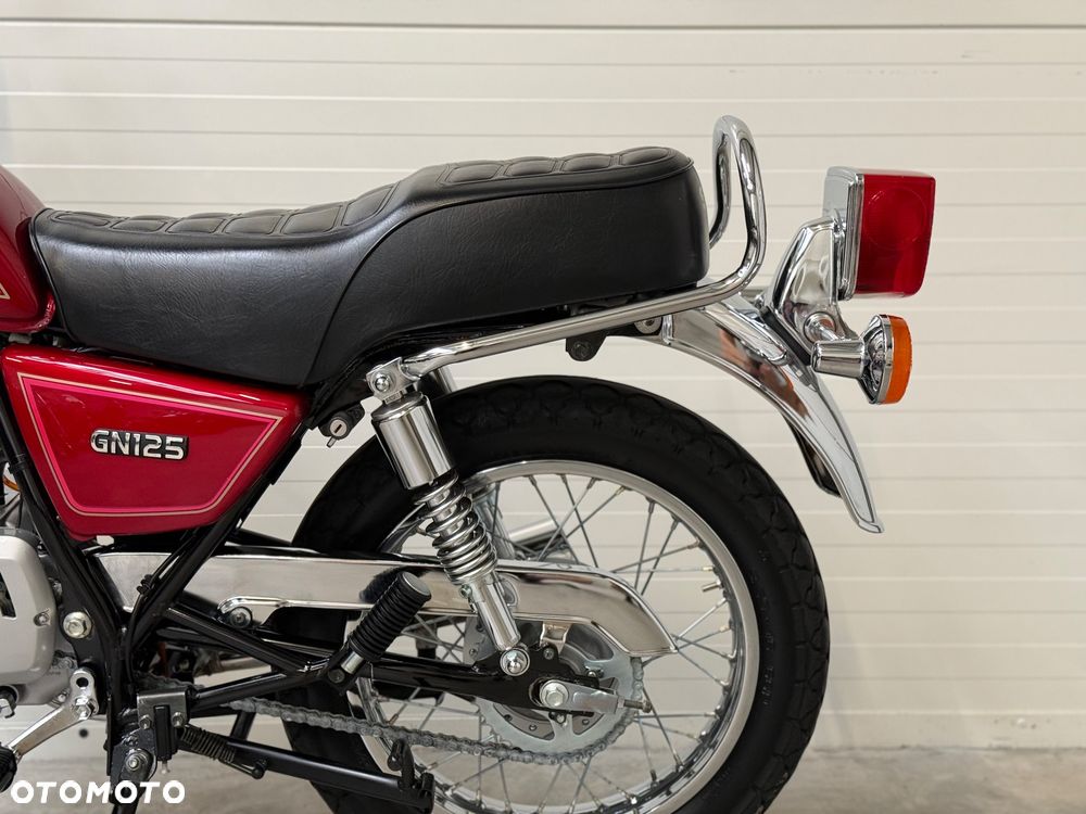 Suzuki GN - 33