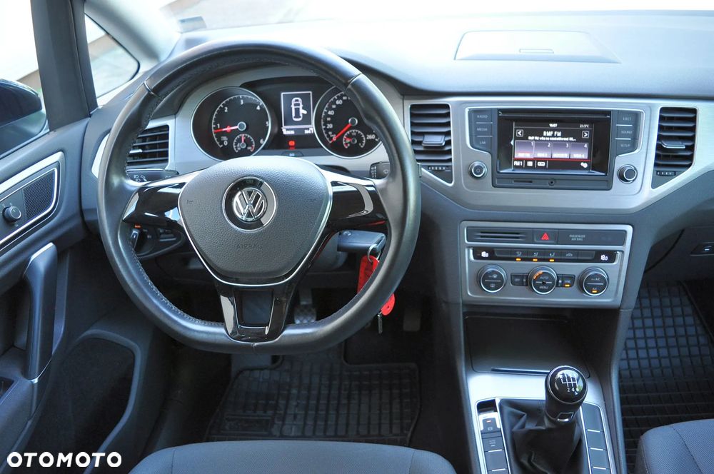 Volkswagen Golf Sportsvan 1.6 TDI BlueMotion Technology Comfortline - 24