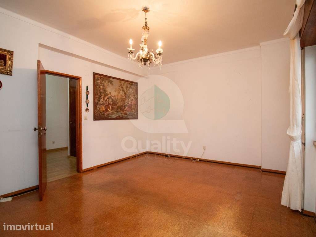 Apartamento T3 em Barreiro com Terraço e Elevador - Grande imagem: 4/27