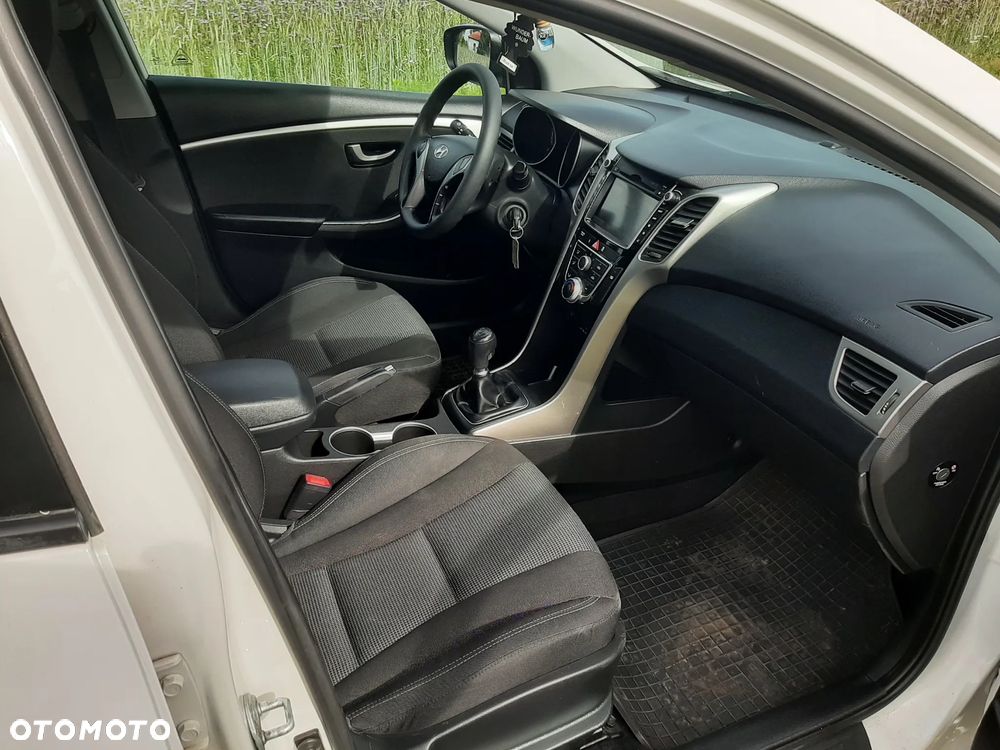 Hyundai i30 1.4 CRDi Classic - 10