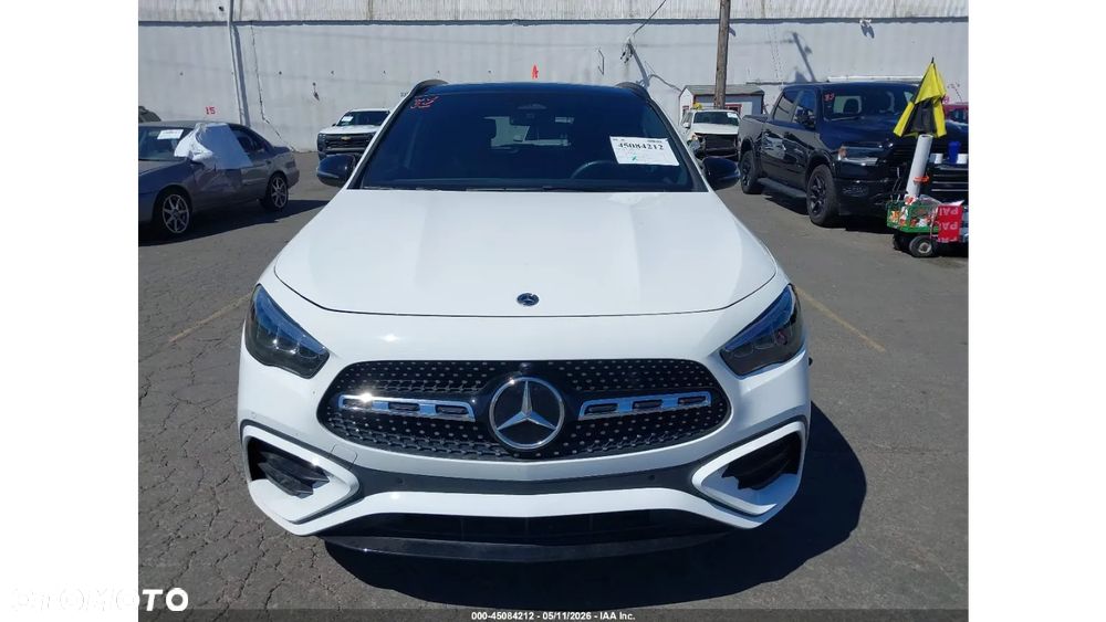 Mercedes-Benz GLA 250 4Matic 8G-DCT AMG Line - 2