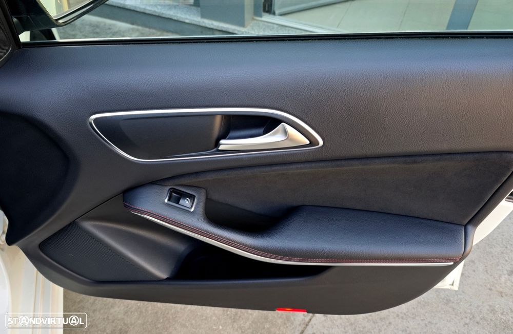 Mercedes-Benz A 180 d AMG Line - 20