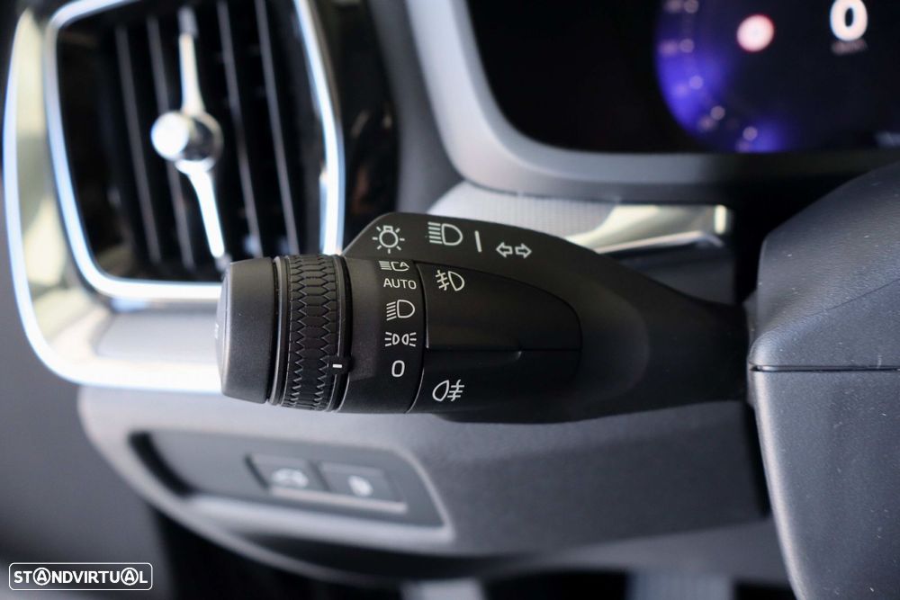 Volvo V60 2.0 T6 AWD TE Plus Bright - 29