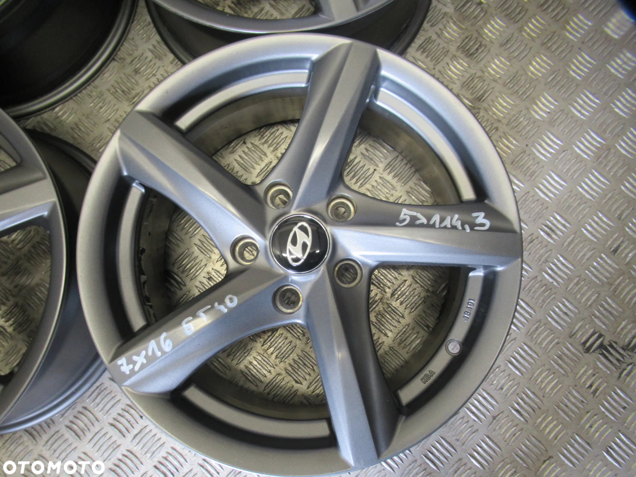 Felgi Hyundai I30, I40, IX20, IX35, Kona, Tucson Mitsubishi 7Jx16 et40 5x114,3 - 3